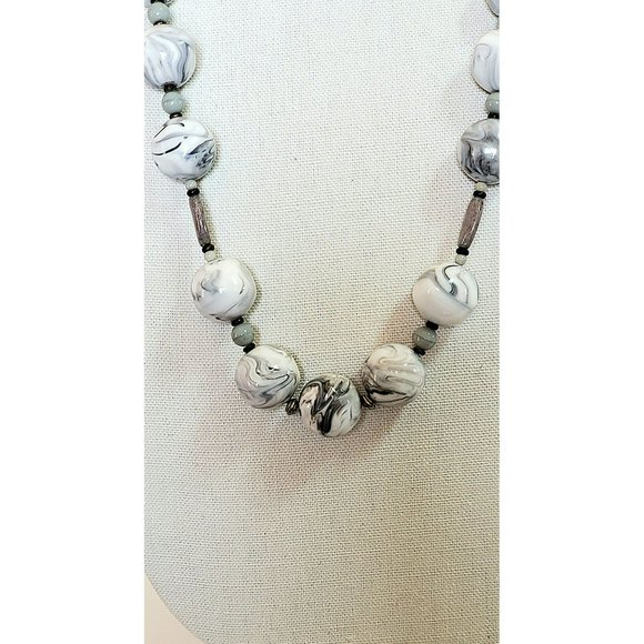 Vintage Miriam Haskell Couture Designer Black and White Marble Swirl Beaded Neck - Picture 3 of 13